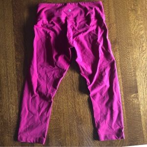 Lululemon short leggings, crop Pink size 8